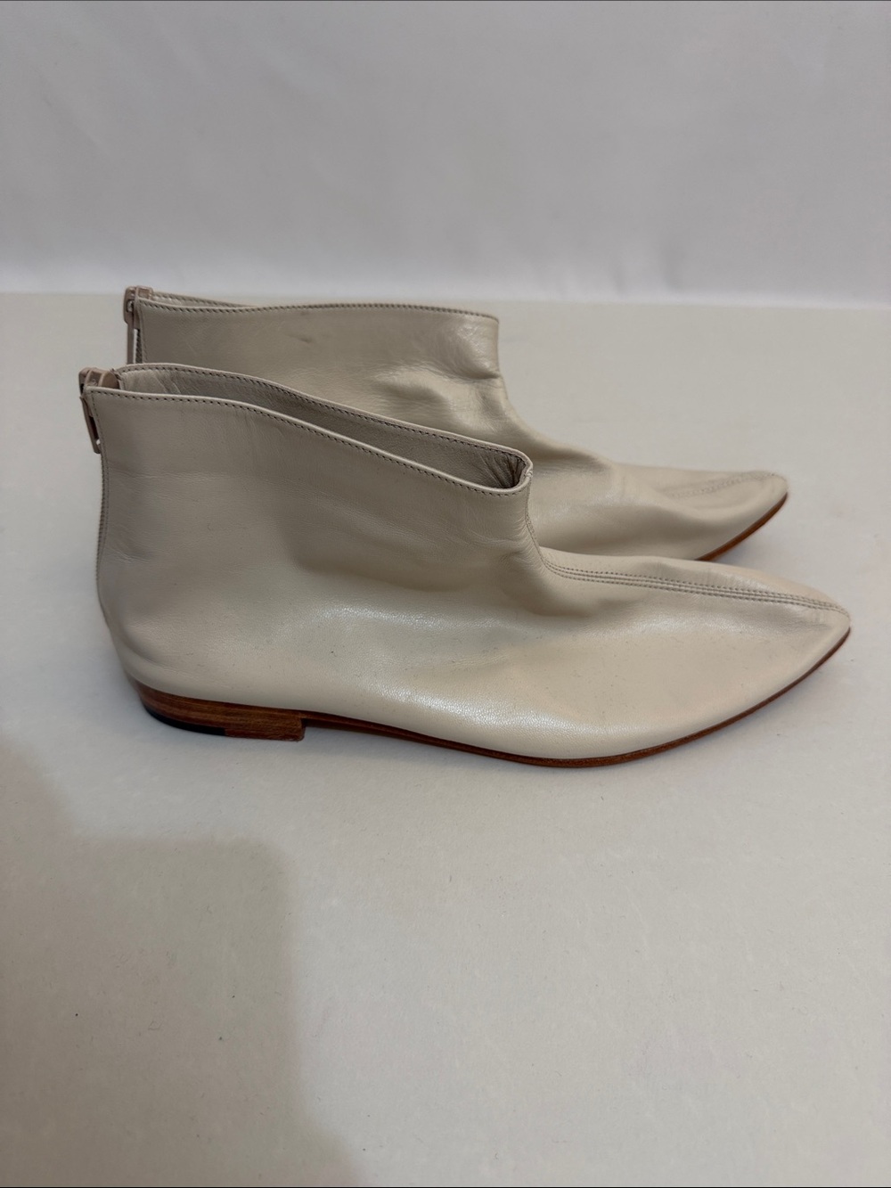 Minimalist Women's Cream Pointed Ankle Booties
